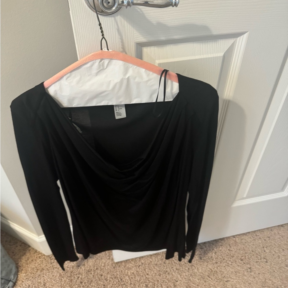 H&M long sleeve black top!